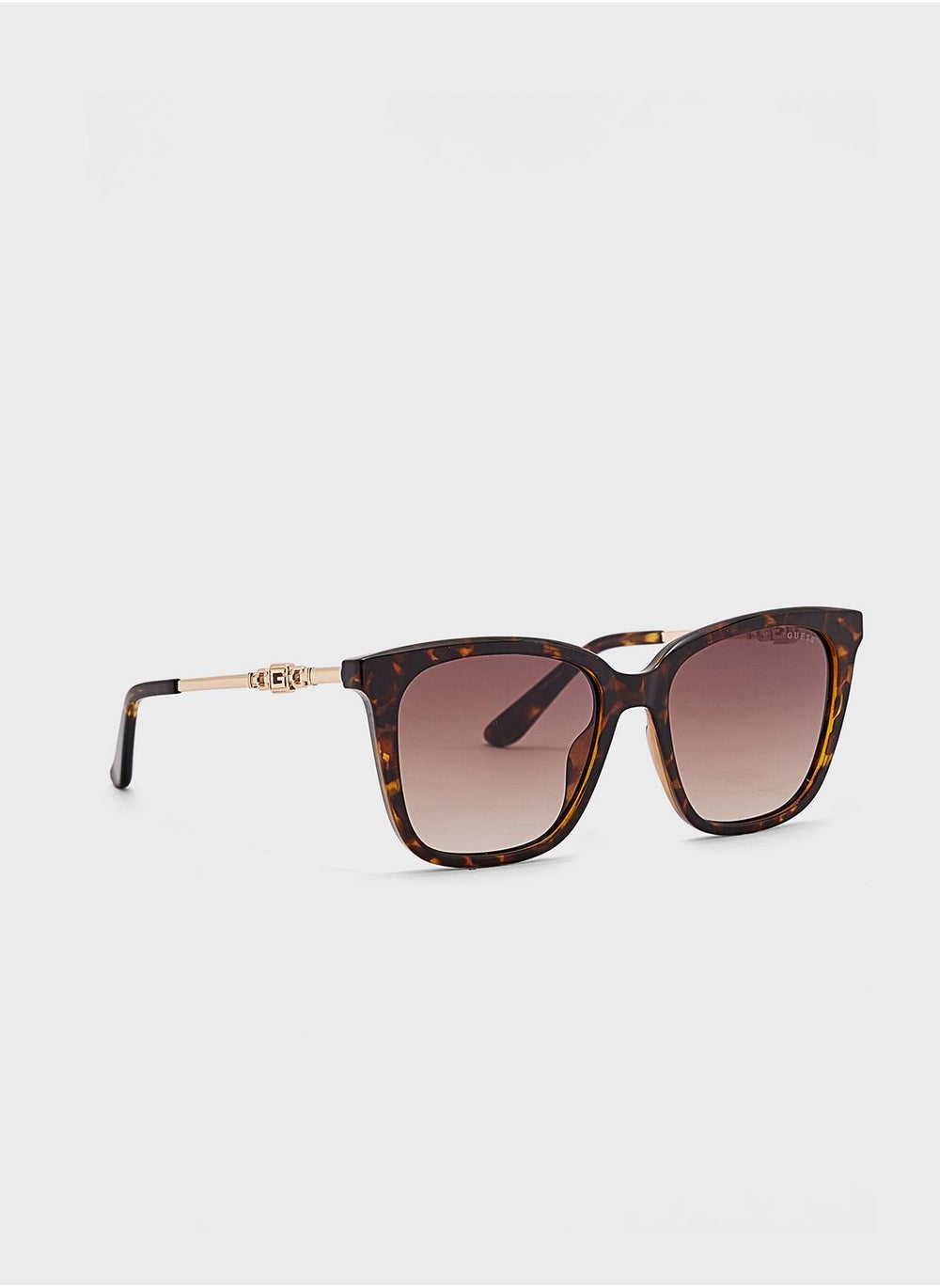 buy-guess-injected-shaped-sunglasses_2bv