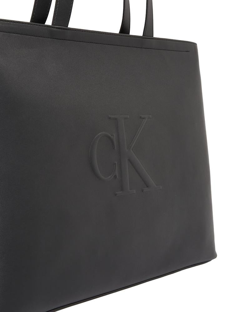 buy-calvin-klein-jeans-logo-detailed-slim-tote_o6d
