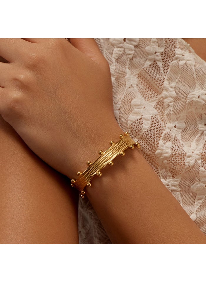 buy-noya-18k-gold-plated-elodie-bangle-bracelet_l6n