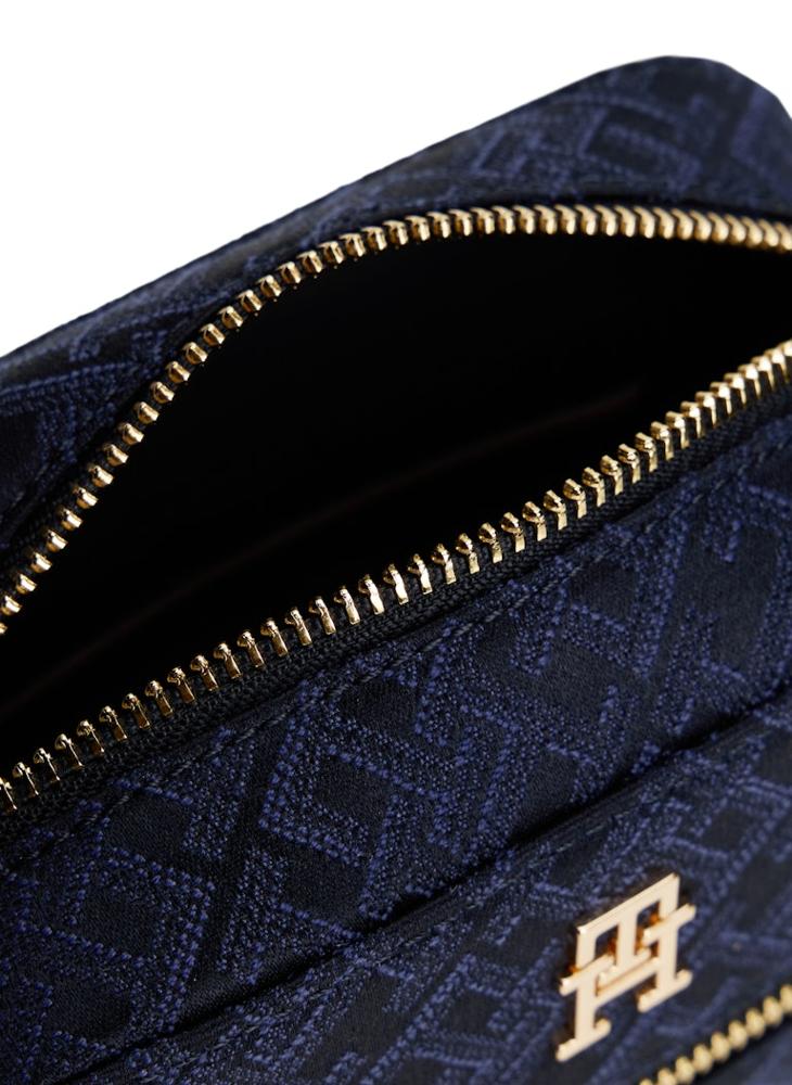 buy-tommy-hilfiger-logo-detailed-feminine-crossbody_rc7