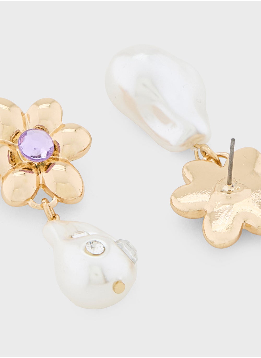buy-ella-floral-drop-pearl-earrings_41w