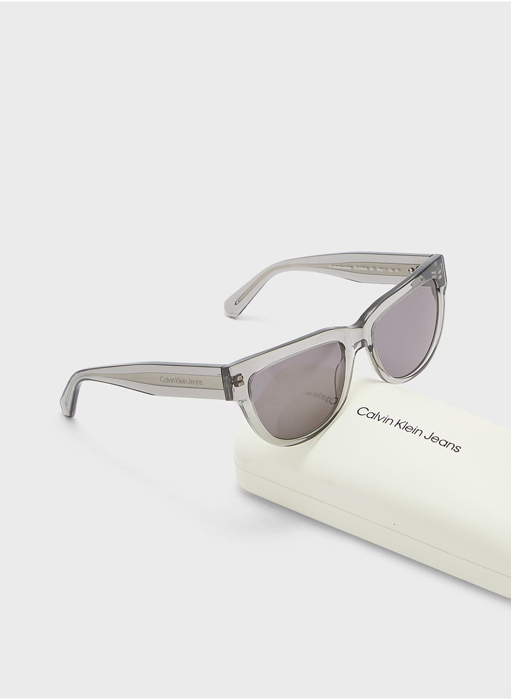buy-calvin-klein-jeans-cat-eye-sunglasses_66q