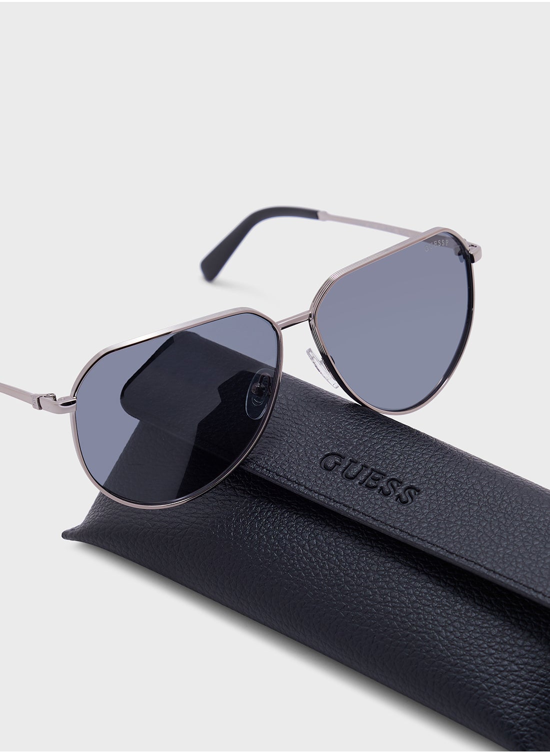 buy-guess-uv-protected-aviator-sunglasses_f4j