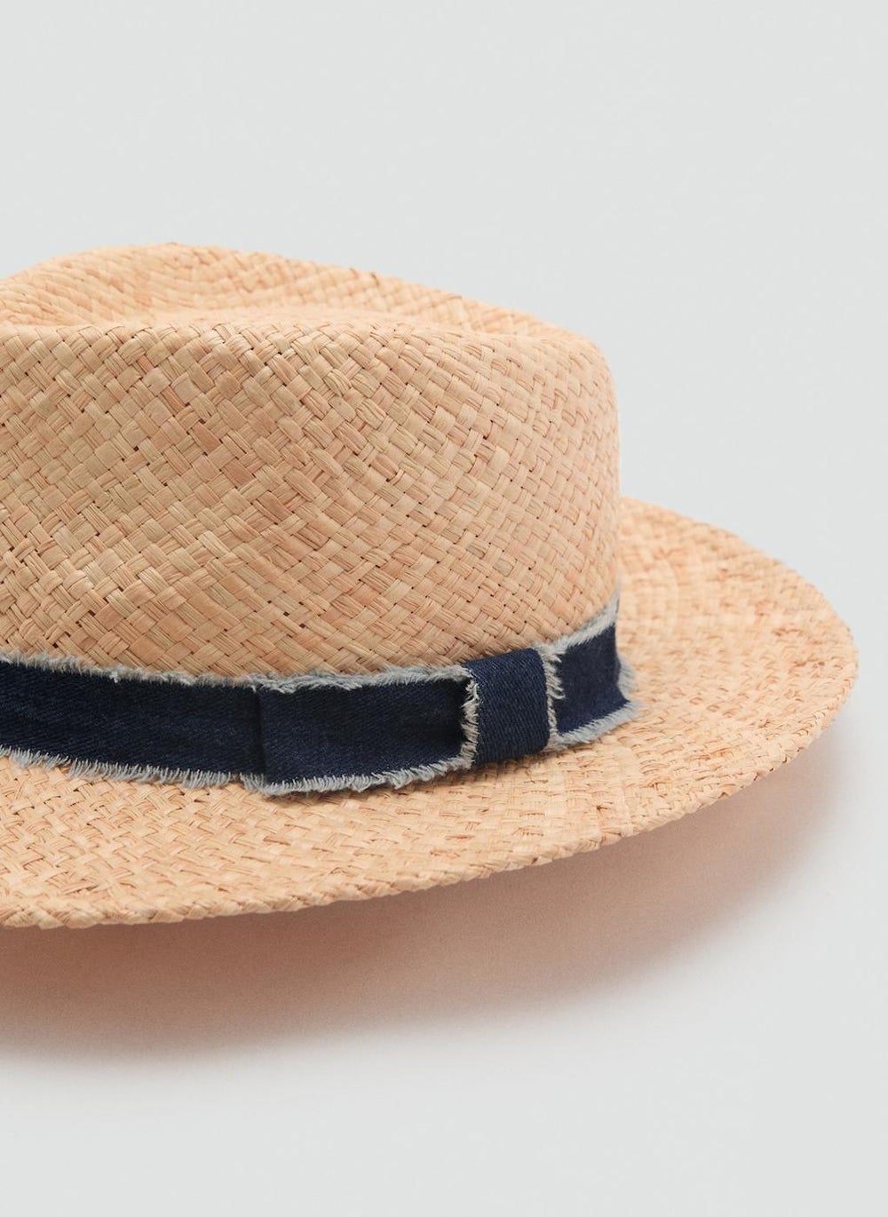 buy-mango-raffia-hat-with-denim-bow_isj
