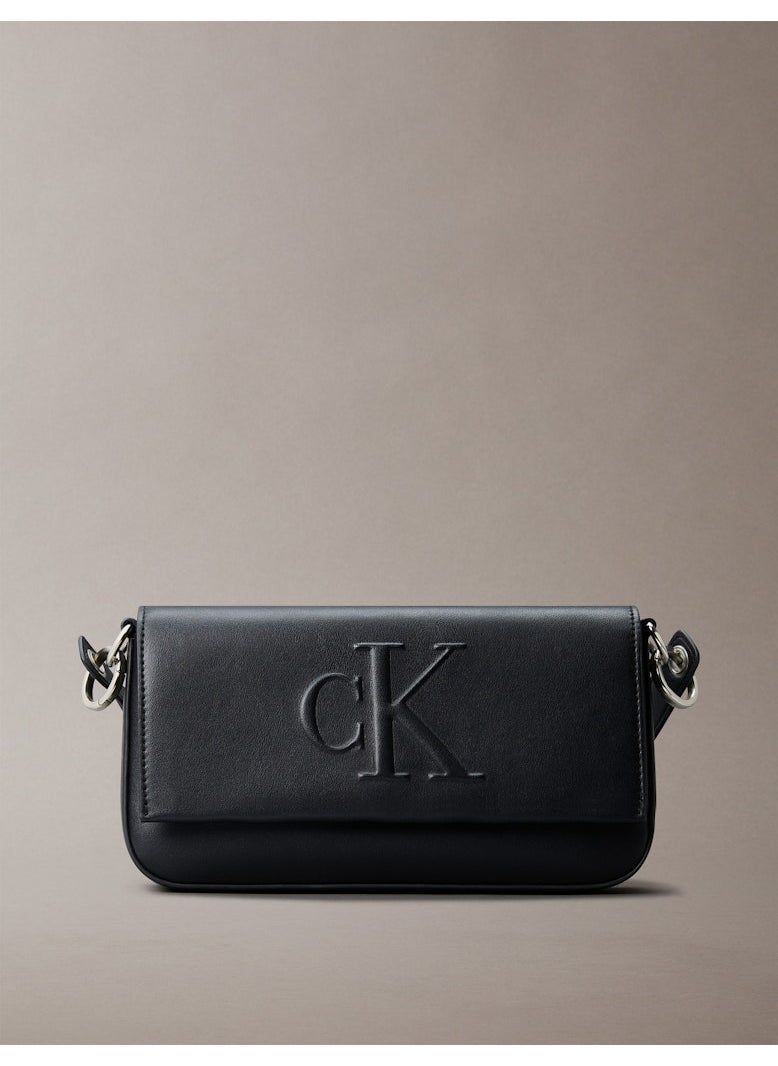 buy-calvin-klein-jeans-logo-detailed-shoulder-bag_4hu