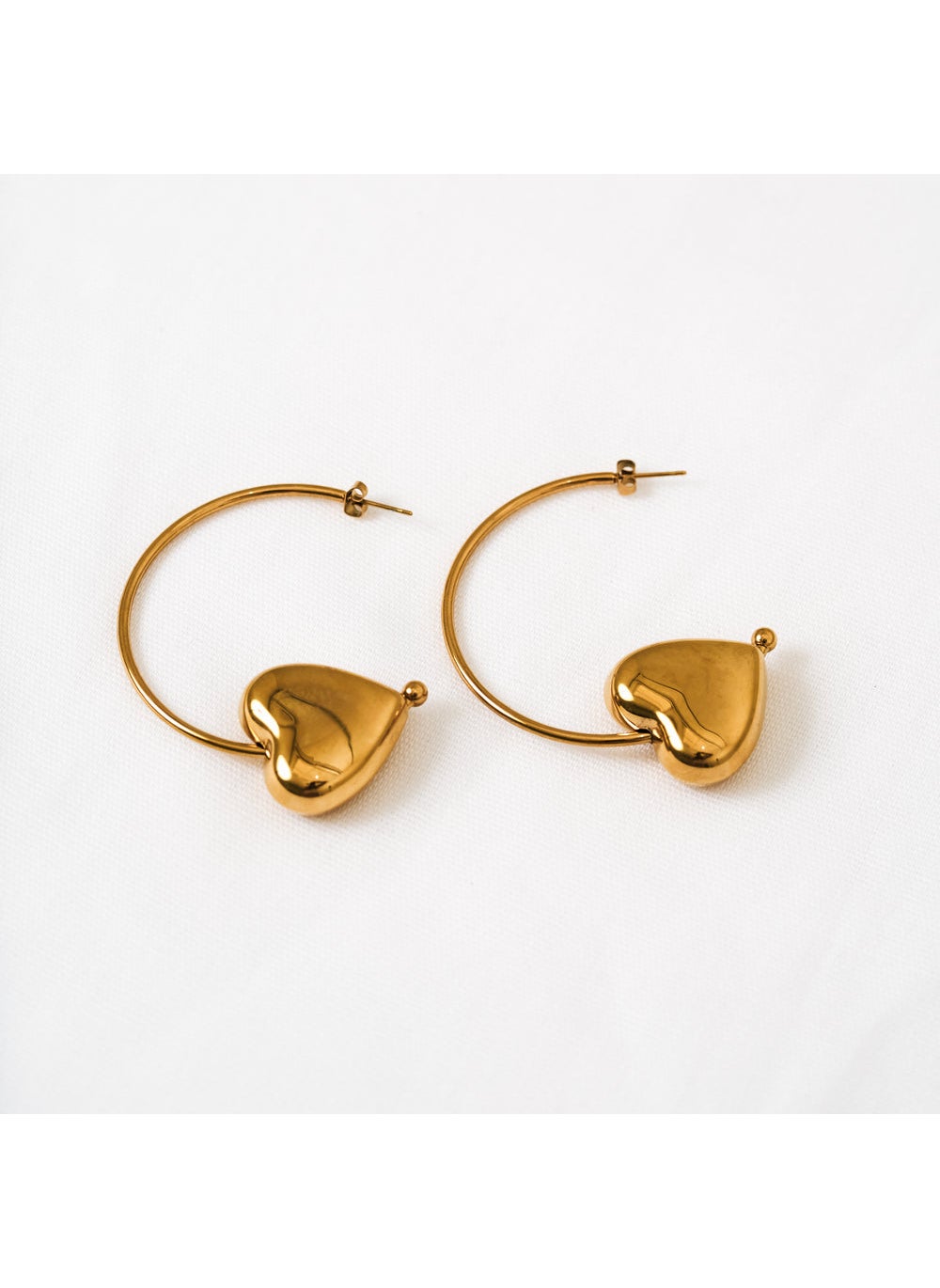 buy-noya-amora-hoop-earrings_zo0