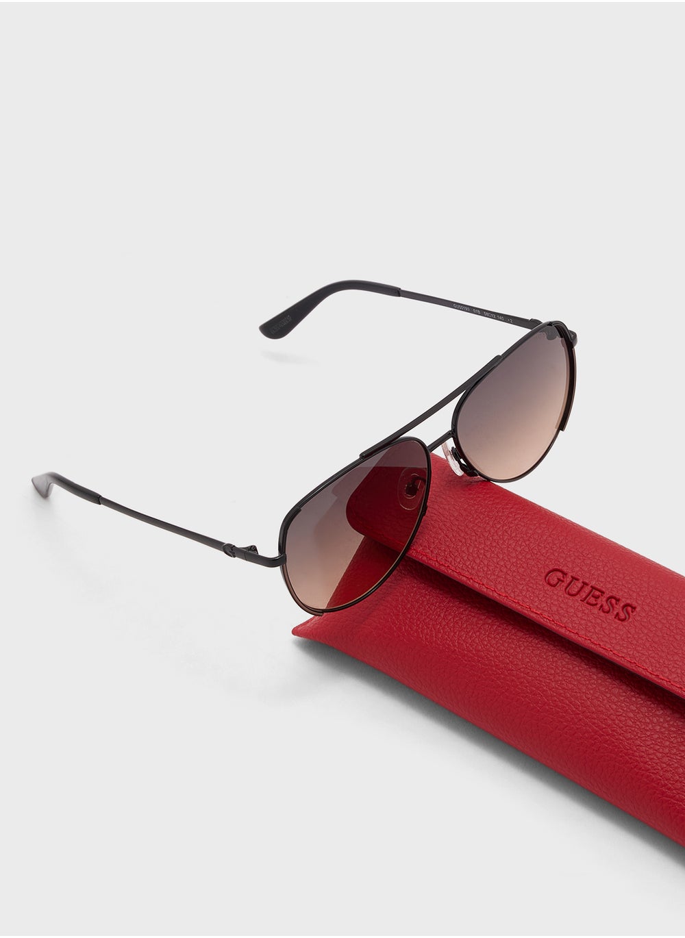 buy-guess-uv-protected-aviator-sunglasses_nwd