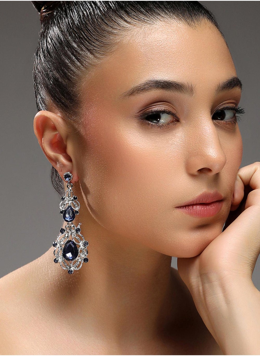 buy-sohi-bean-drop-earrings_g0w