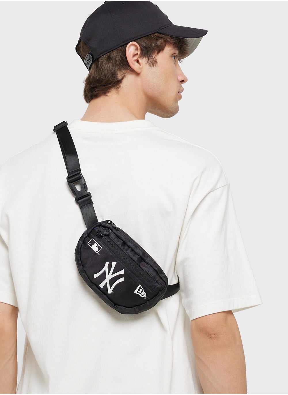 buy-new-era-new-york-yankees-mlb-waist-bag_0v0
