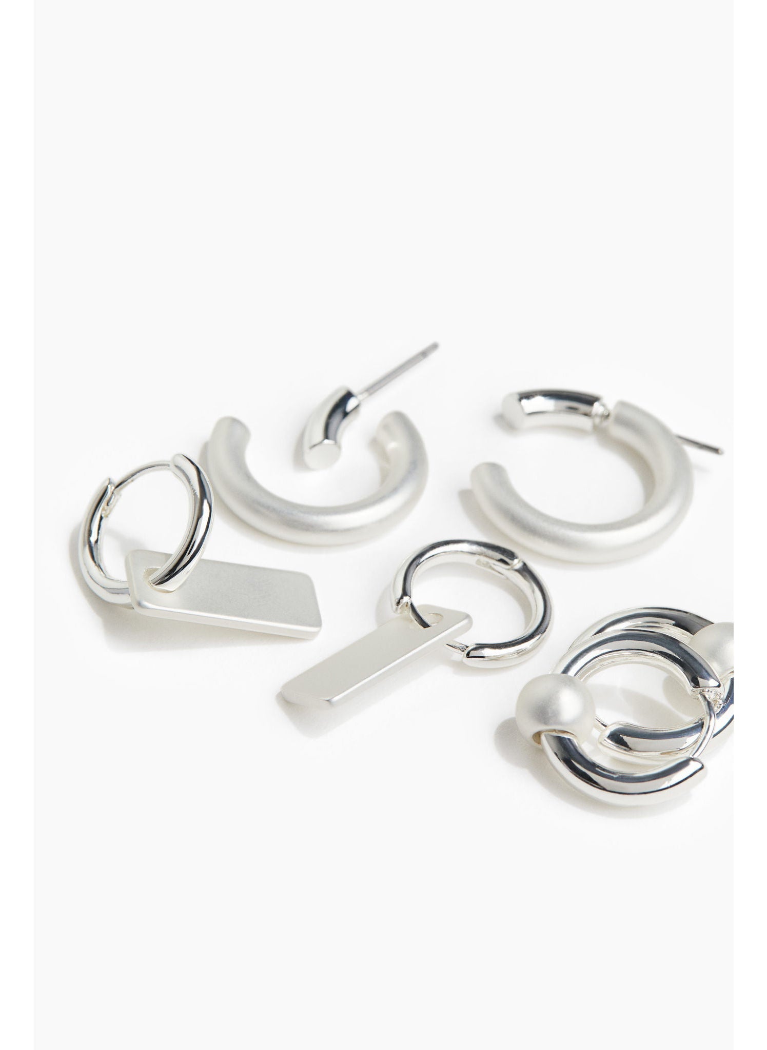 buy-h-m-3-pairs-hoop-earrings_jqf