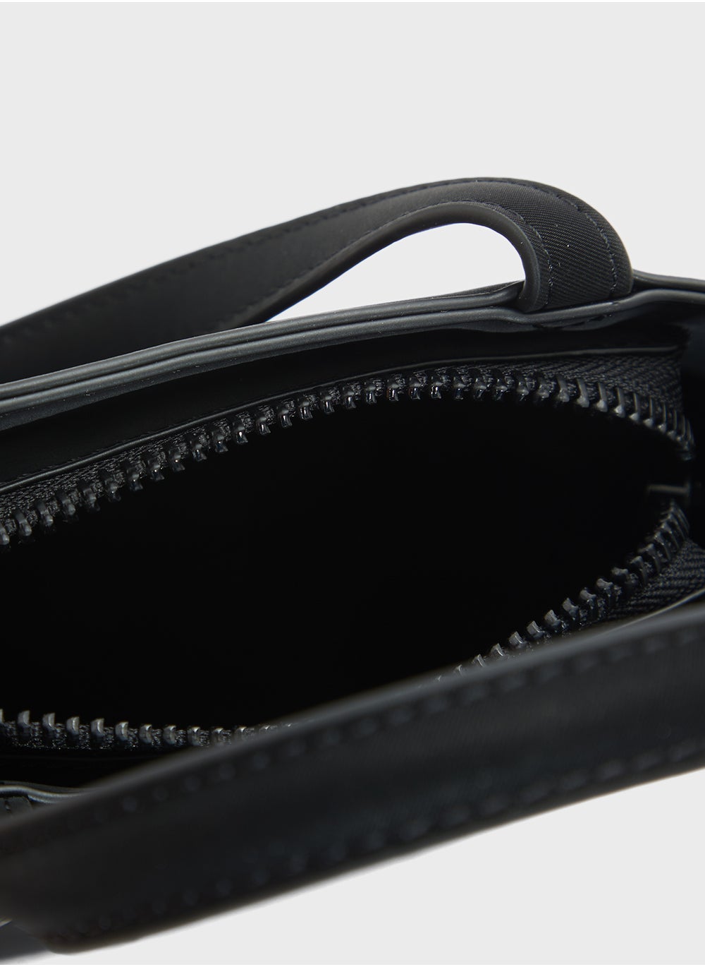 buy-steve-madden-briggy-logo-top-handle-tote_5s8