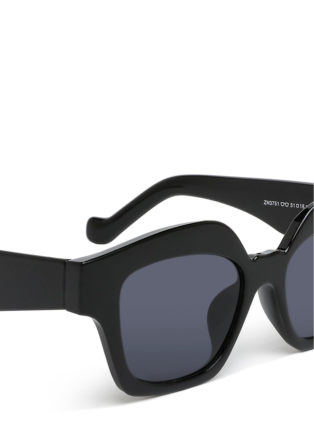 buy-london-rag-tinted-uv-protected-square-sunglasses-in-black_w7v