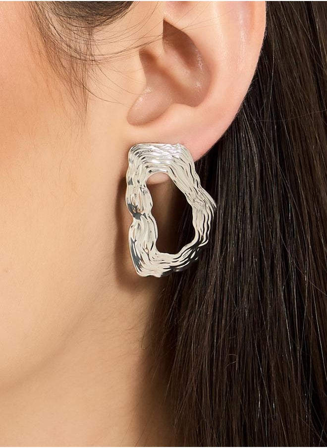 buy-styli-textured-curved-earrings_bpk