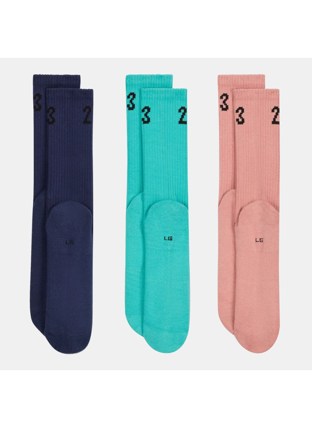 buy-jordan-essentials-crew-socks-3-pairs_xtc