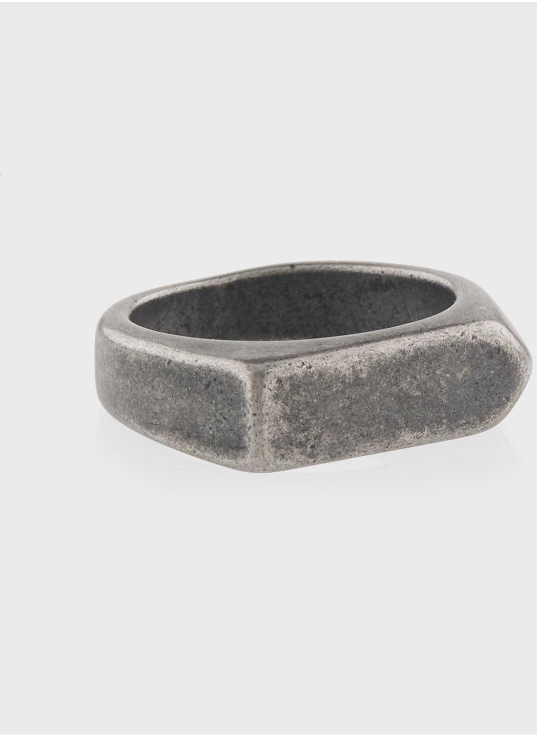 buy-seventy-five-signet-ring_ya8