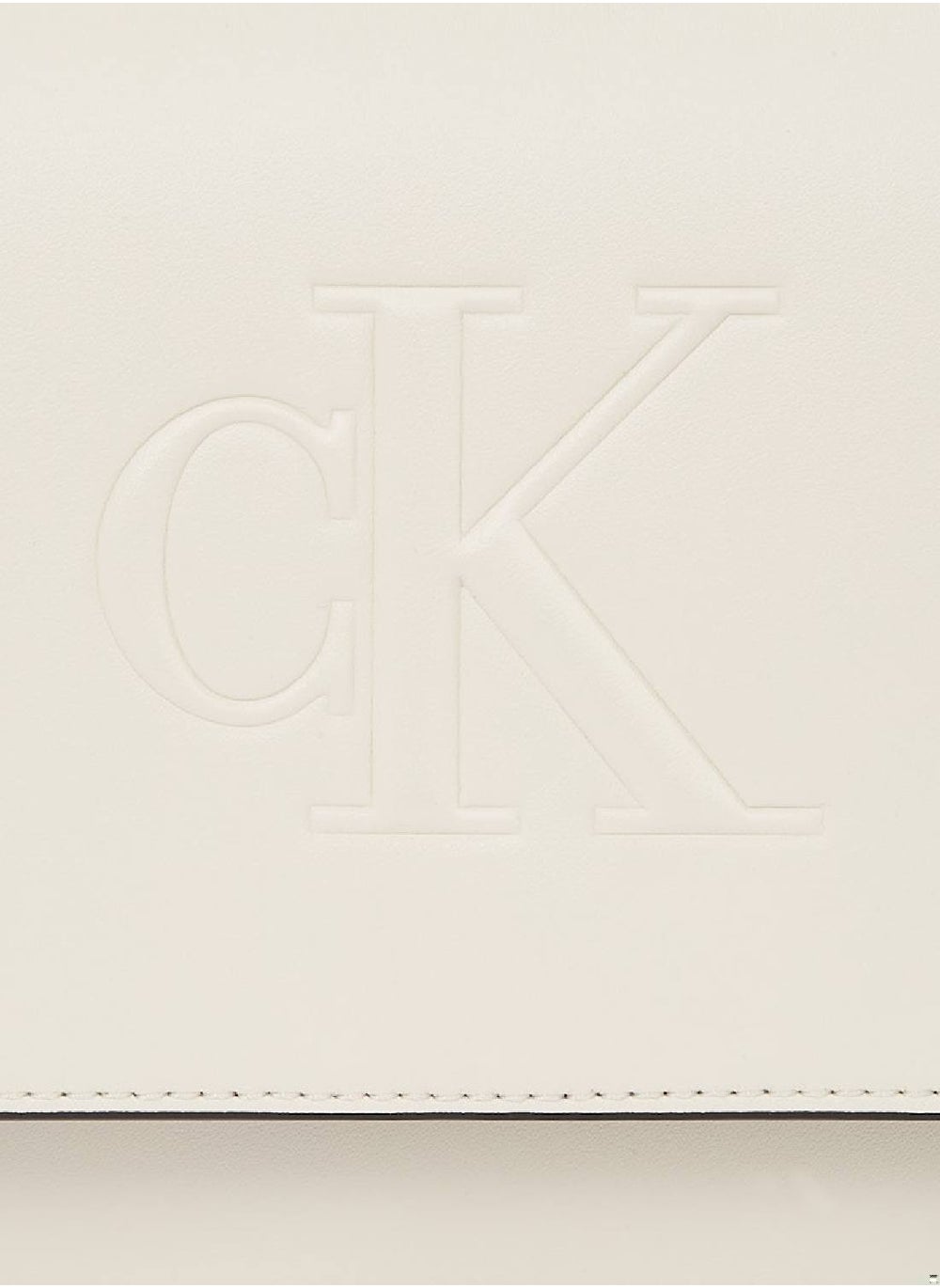 buy-calvin-klein-jeans-convertible-shoulder-bag_7vw