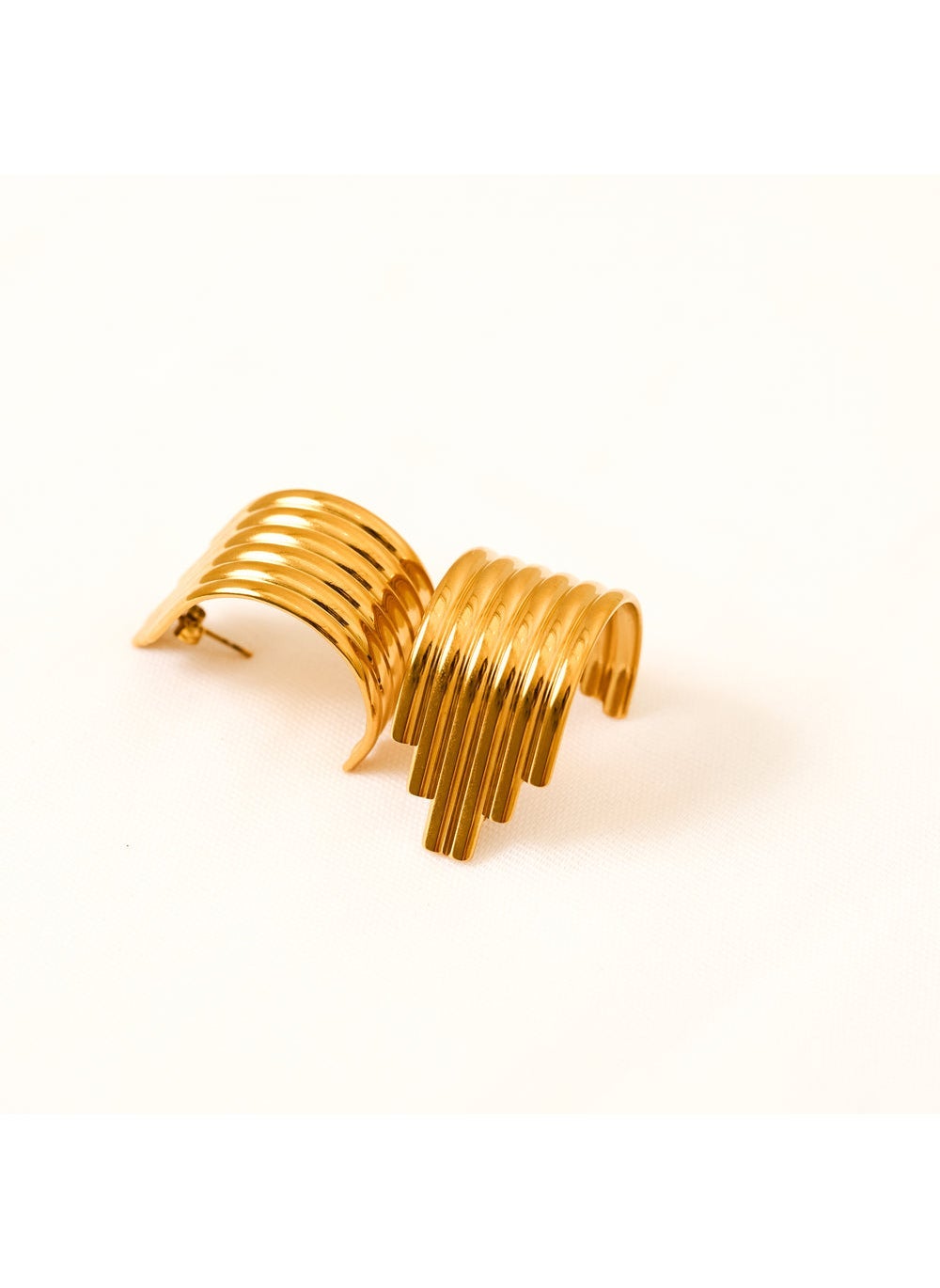 buy-noya-ophelia-arc-earrings_gdc