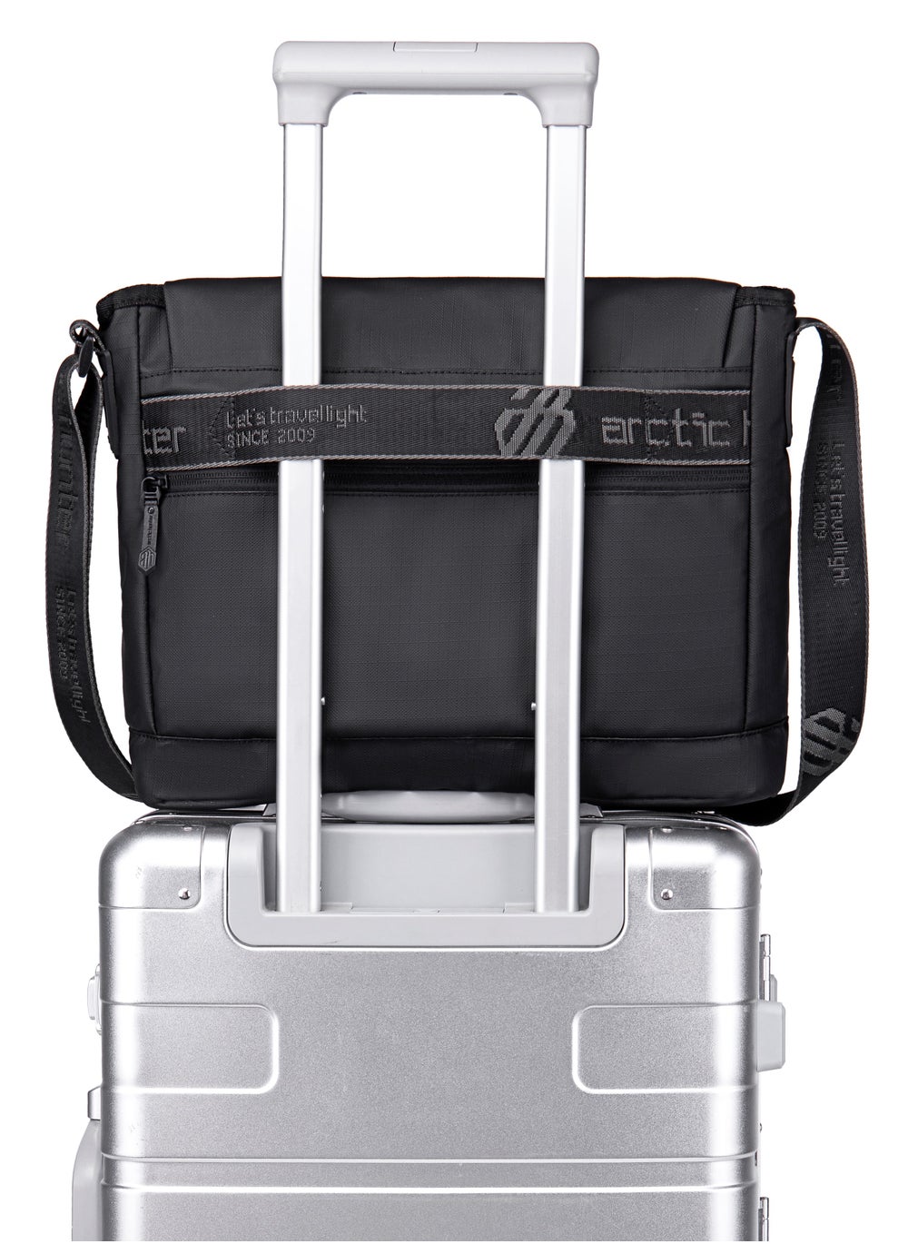 buy-arctic-hunter-premium-shoulder-laptop-bag-water-resistant-polyester-unisex-shoulder-sling-bag-for-travel-business-school-college-k00528-black_h2v