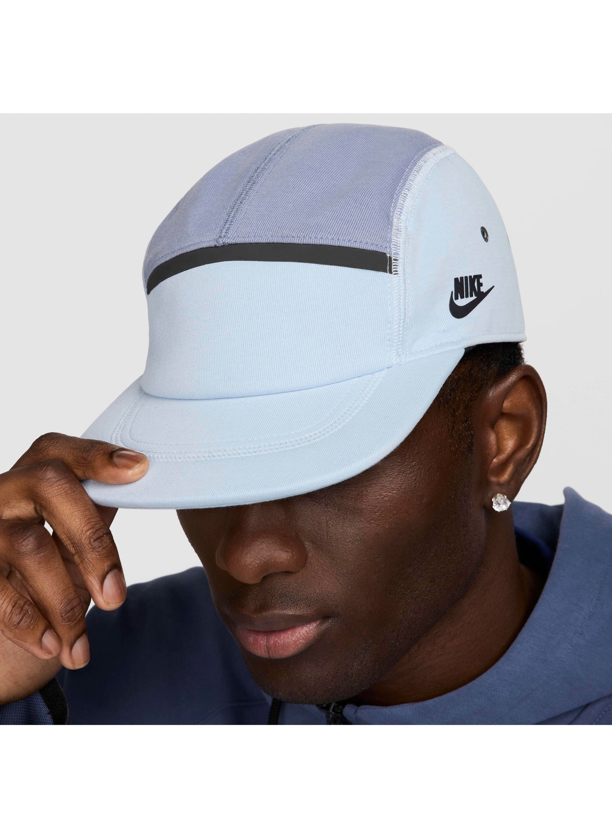 buy-nike-fly-unstructured-tech-fleece-cap_gh4