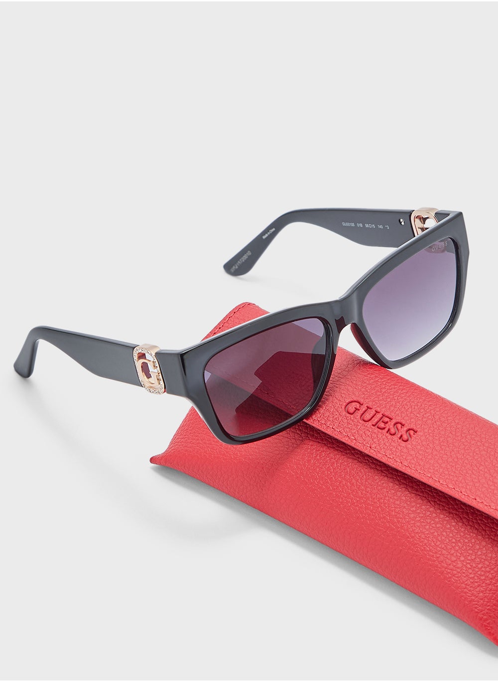 buy-guess-square-uv-protected-wayfarer-sunglasses_xdr