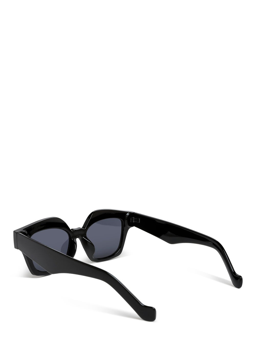 buy-london-rag-tinted-uv-protected-square-sunglasses-in-black_24v