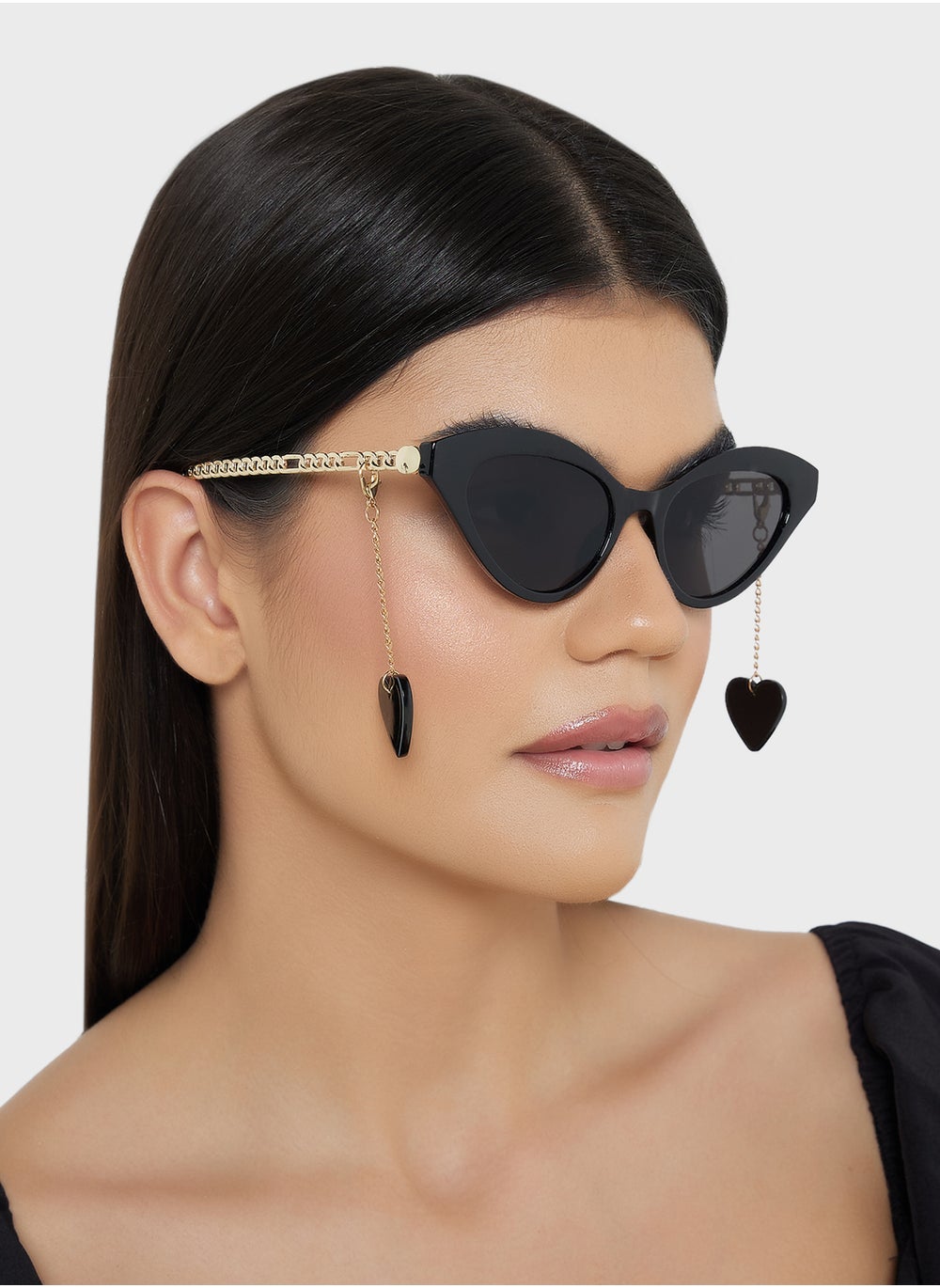 buy-ginger-cat-eye-sunglasses-with-heart-charm_nw0