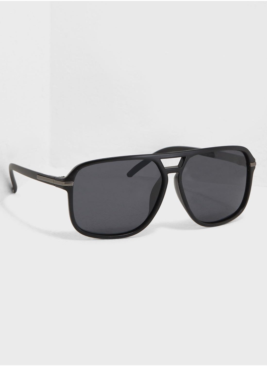 buy-seventy-five-oversize-retro-polarised-sunglasses_nus