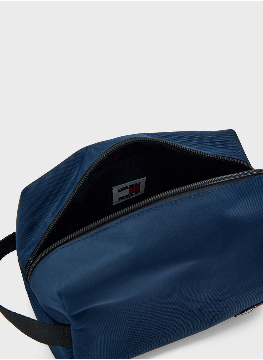 buy-tommy-jeans-toiletry-bags_ok1