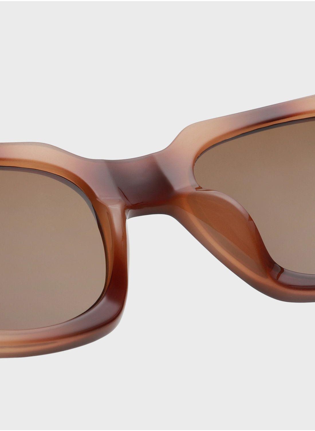 buy-a-kjaerbede-nancy-sunglasses_y2q