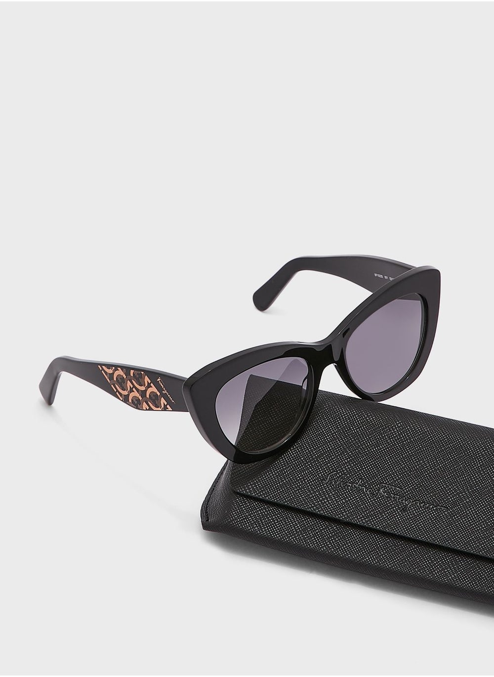 buy-salvatore-ferragamo-butterfly-sunglasses_uh0