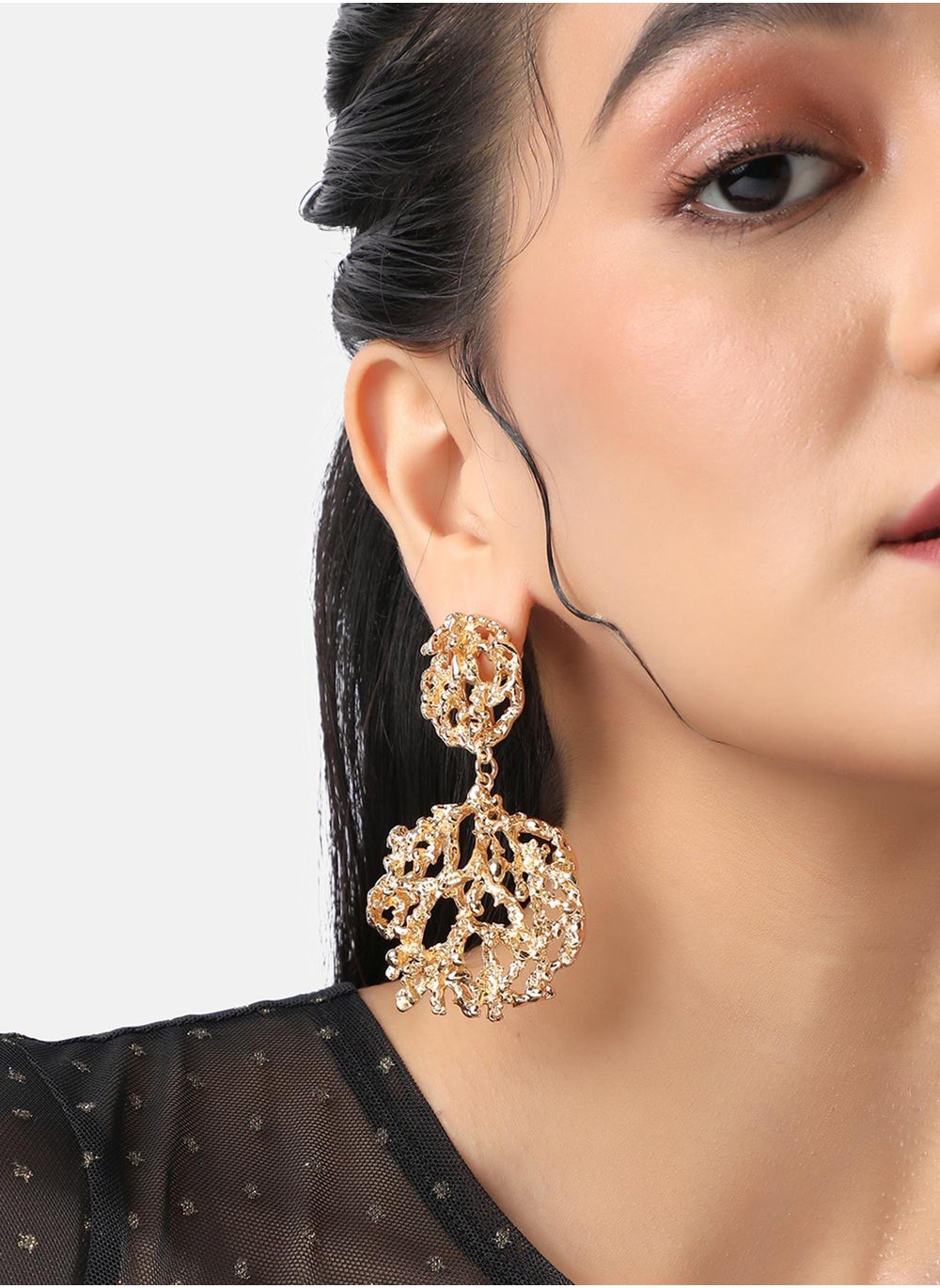 buy-sohi-dewy-dahlia-drop-earrings_rxw