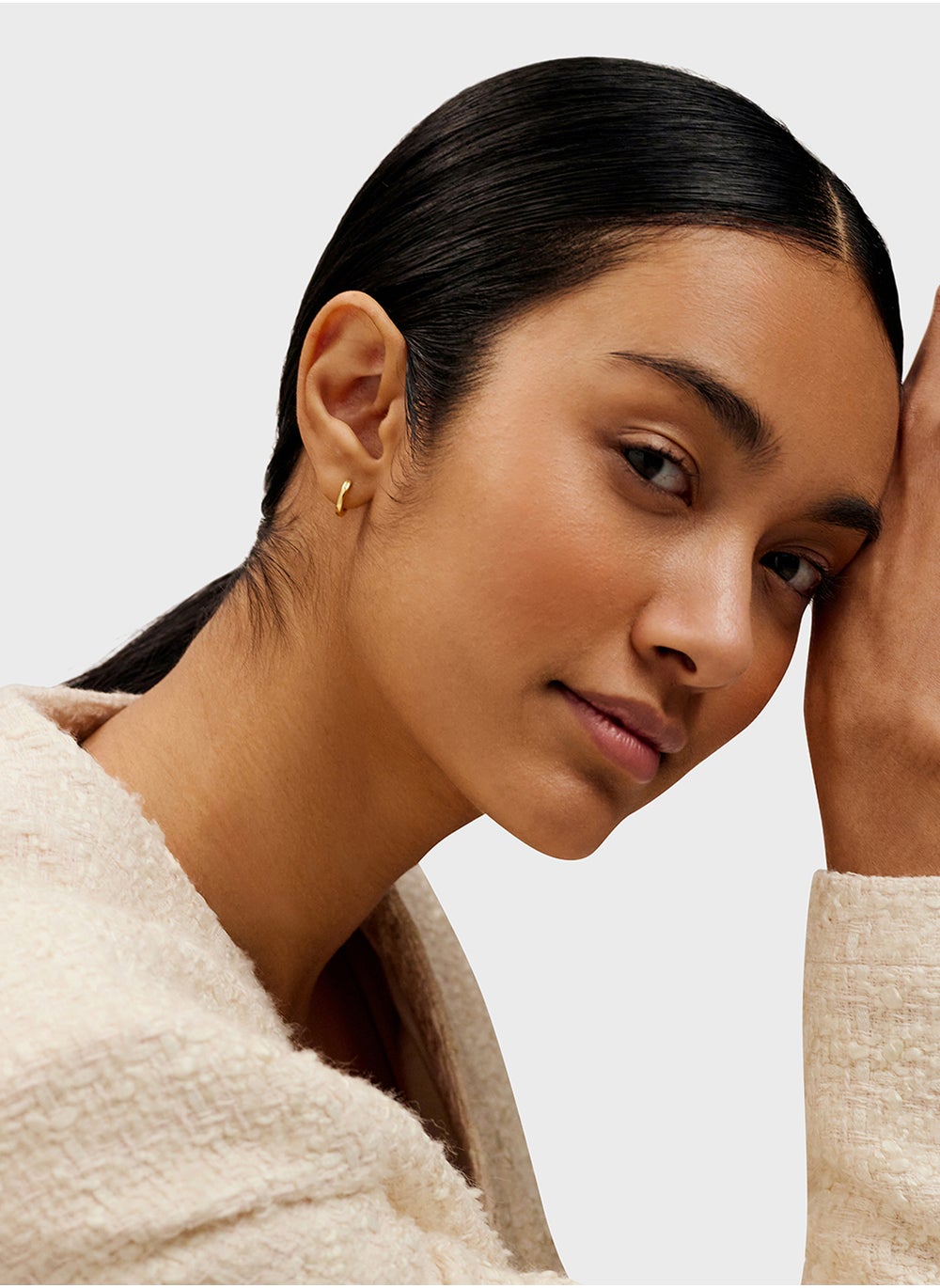 buy-ted-baker-logo-detail-hoop-earrings_gkl