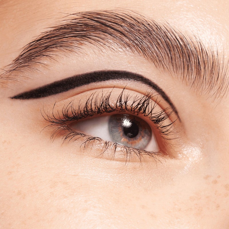 buy-essence-essence-stay-play-gel-eyeliner-pot-01_ojv