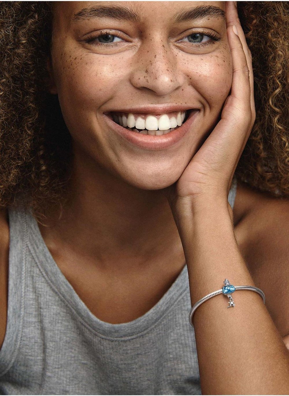 buy-pandora-disney-aladdin-genie-lamp-charm_tjq