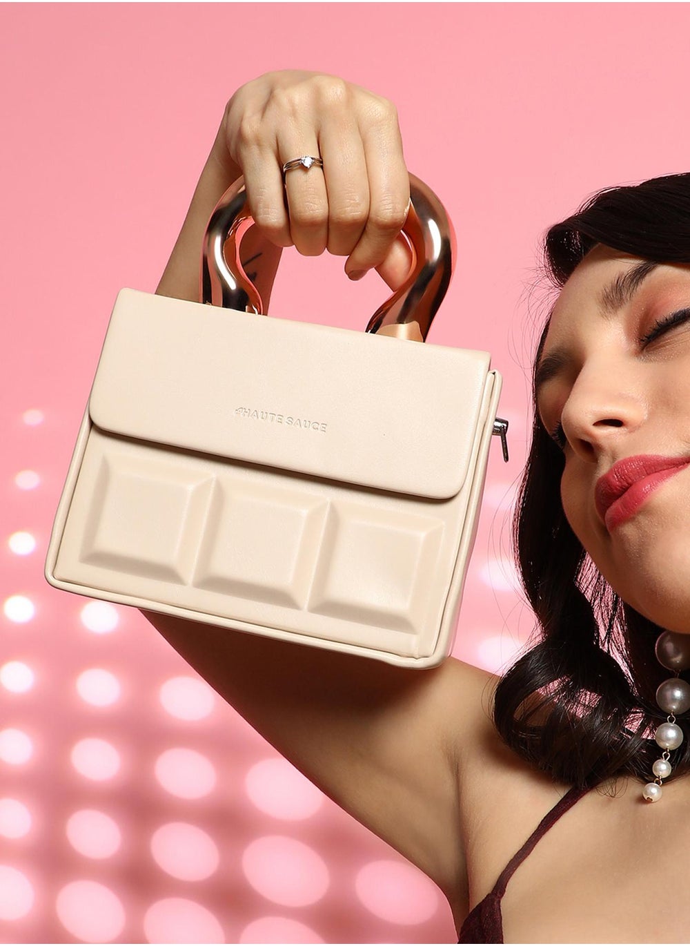 buy-haute-sauce-women-s-the-caldera-quilt-hand-bag-beige_7h2