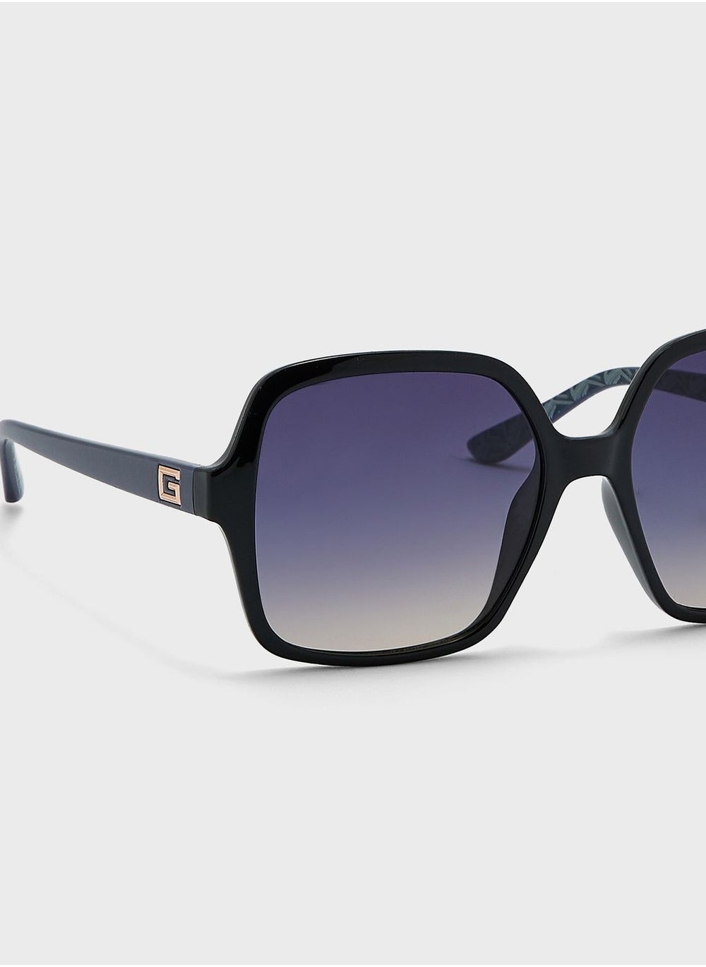 buy-guess-gradient-oversized-rectangle-shape-sunglasses_db7