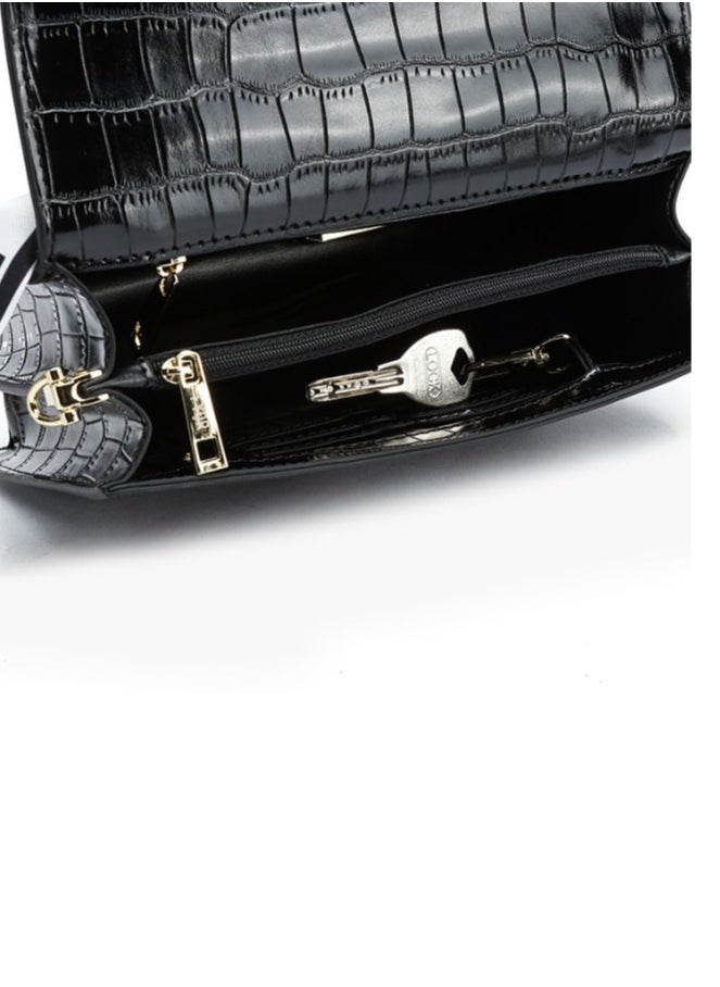 buy-fyor-sleek-and-stylish-evening-bag-bd-136_hc0