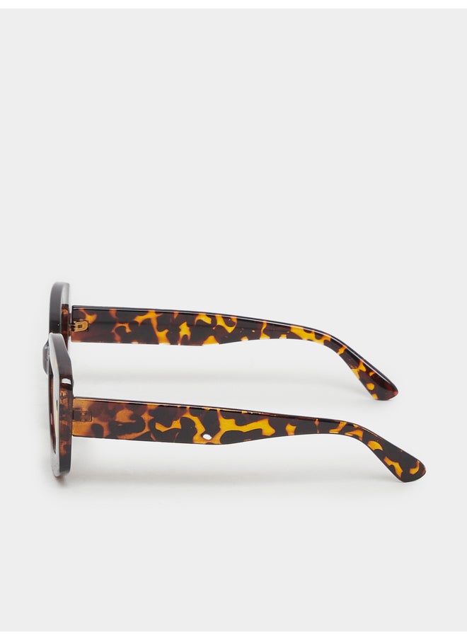 buy-styli-styli-tortoiseshell-print-wayfarer-sunglasses_w5n