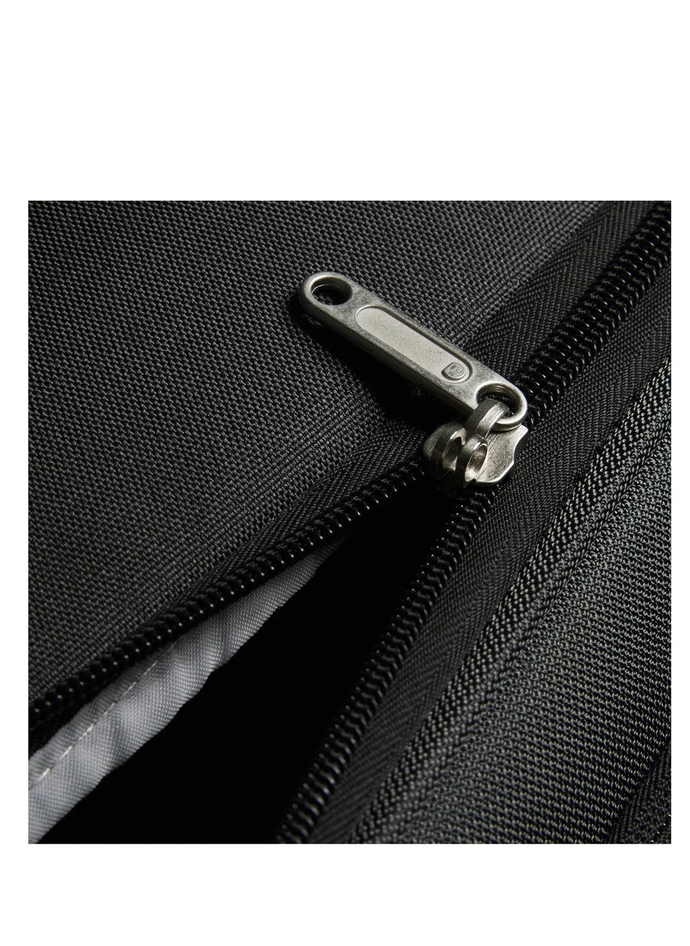 buy-delsey-paris-pin-up-6-55cm-softcase-4-double-wheel-cabin-trolley-case-black_tud