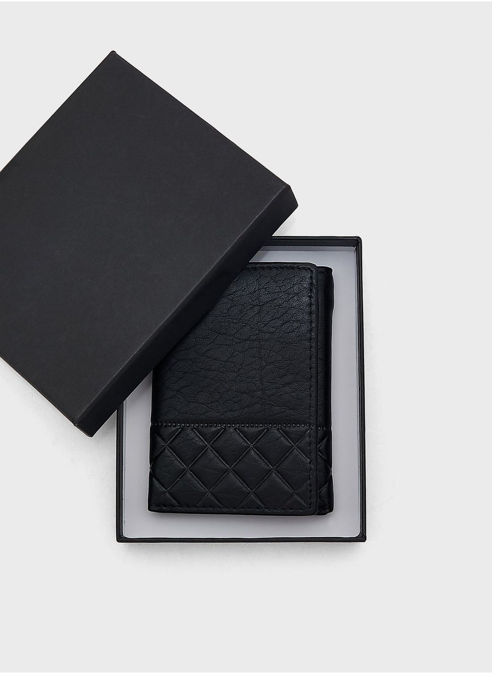buy-robert-wood-genuine-leather-tri-fold-wallet_nui