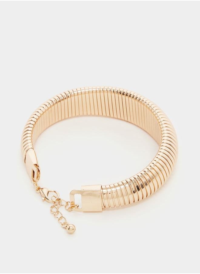 buy-styli-textured-cuffed-bangle_wcg