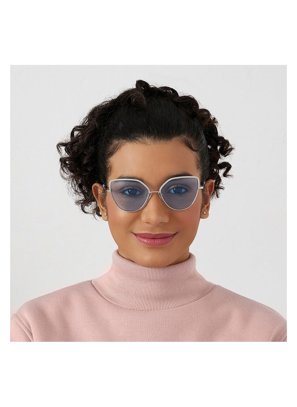 buy-blackout-blackout-sleek-women-s-cat-eye-sunglasses-with-uv-protection_d1p