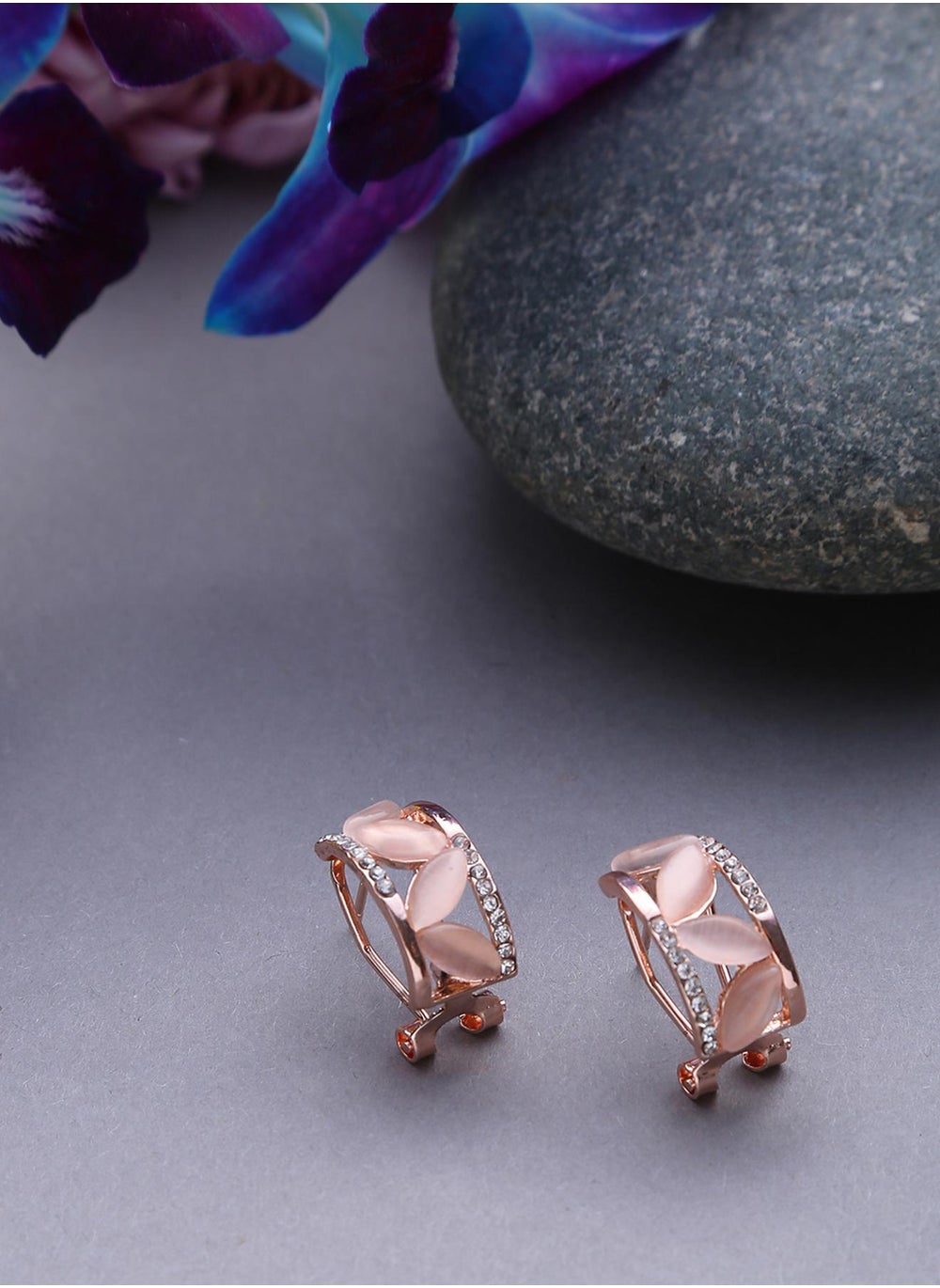 buy-sohi-contemporary-stud-earrings_g1l