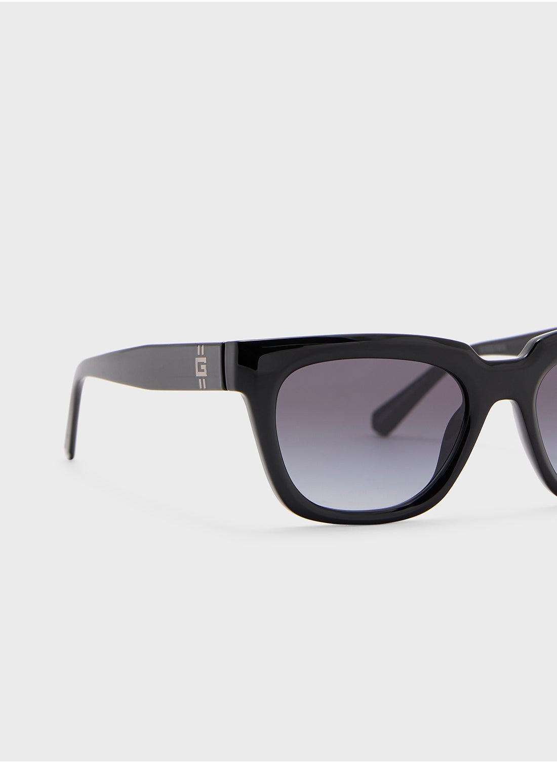 buy-guess-rectangle-sunglasses_sio
