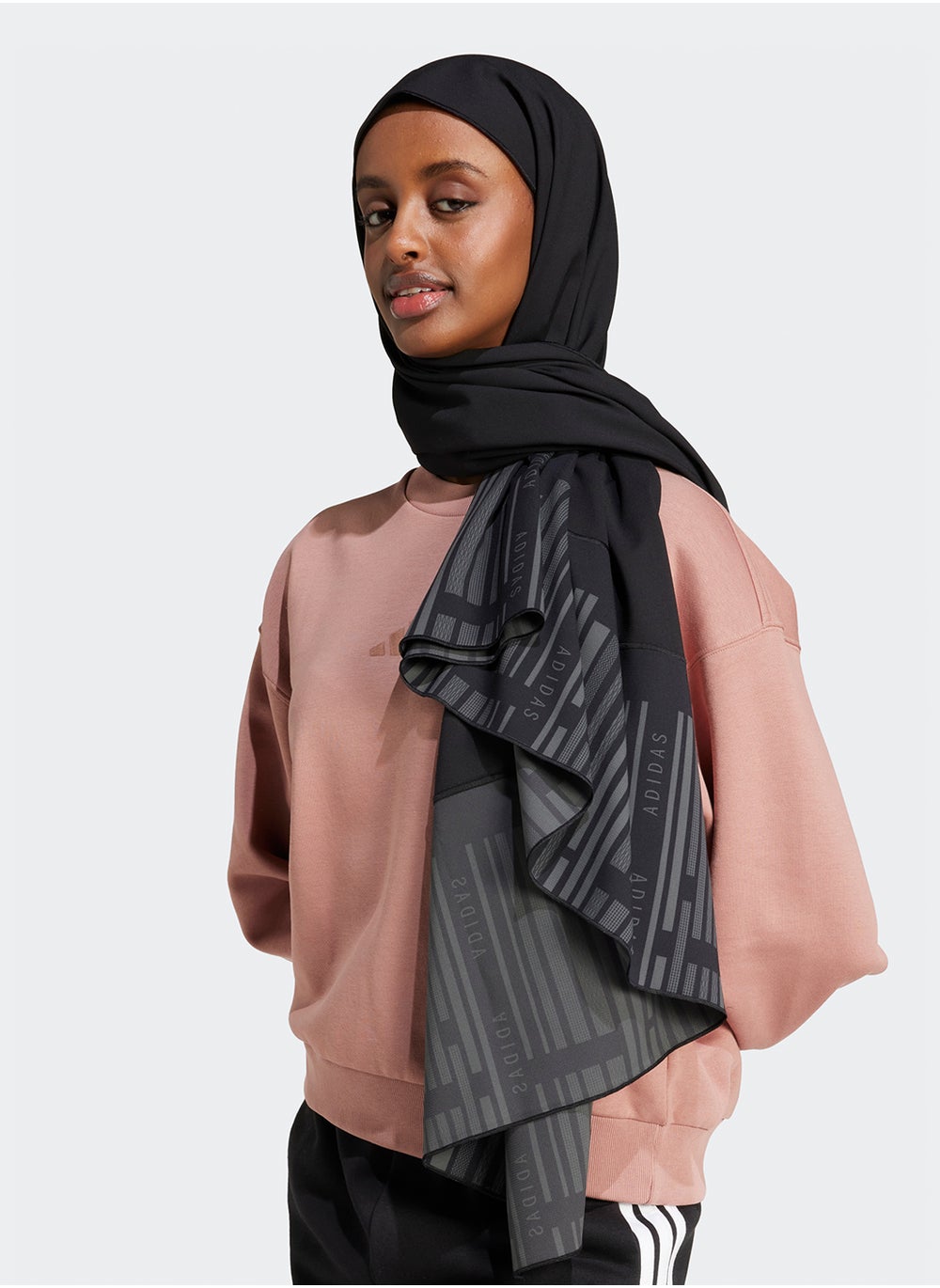 buy-adidas-emerging-harmony-head-scarf_di4