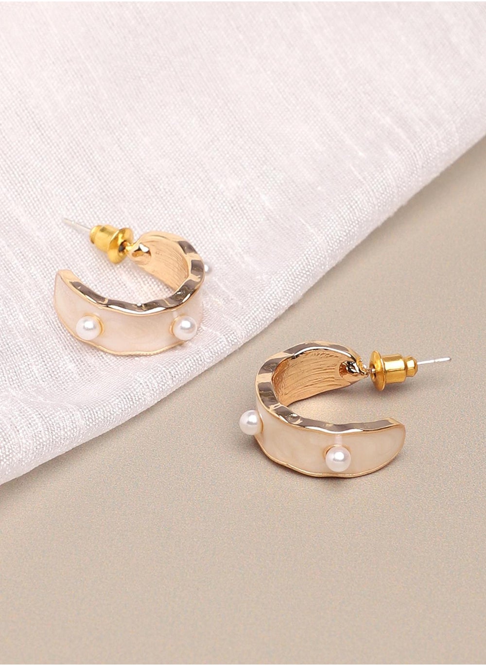 buy-sohi-party-hoop-earrings_047