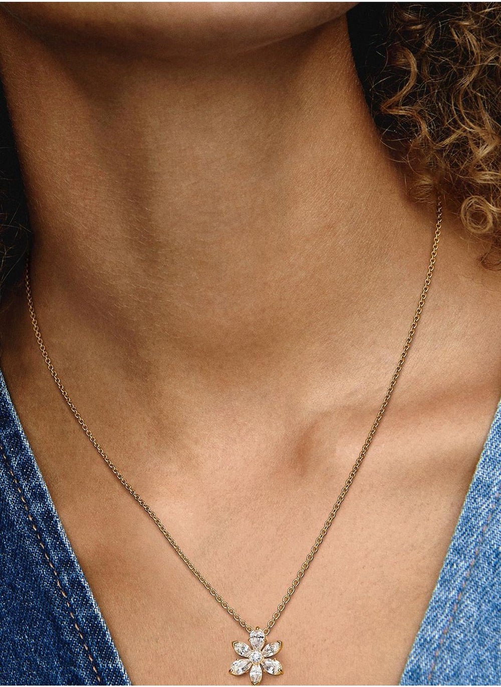 buy-pandora-sparkling-herbarium-cluster-pendant-necklace_gmh