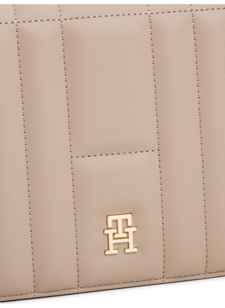 buy-tommy-hilfiger-logo-detailed-feminine-crossbody_nkw