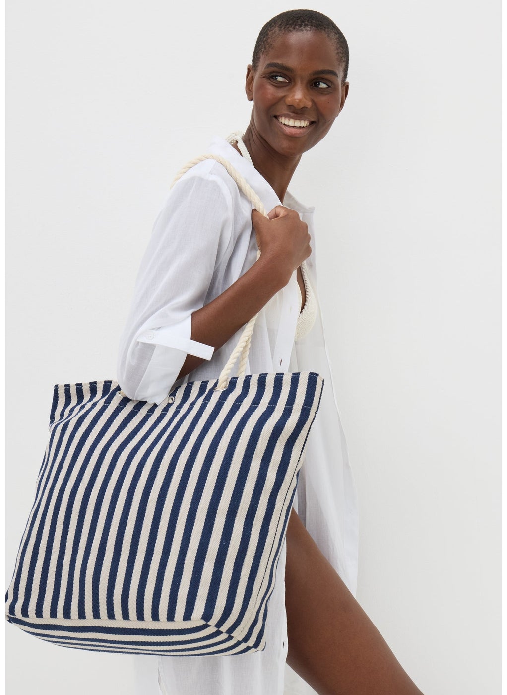 buy-matalan-navy-stripe-beach-bag_ktd