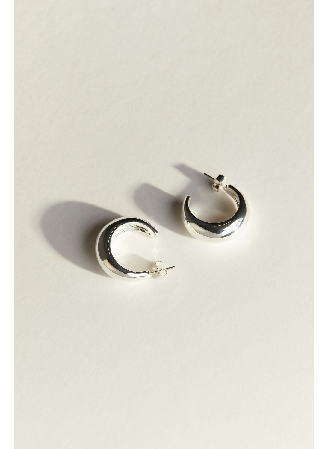 buy-h-m-hoop-earrings_yup
